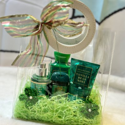 Vanilla Bean Noel Bath and Body Works Mini gift set 4pcs (4mua BBW-001A)
