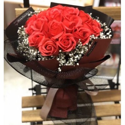 18 Red soap Roses bouquet with Baby's breath (4mua SOAP-018R2)
