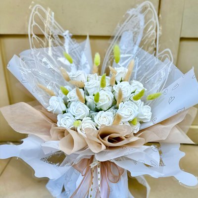 32 White soap Roses bouquet (4mua SOAP-1224)